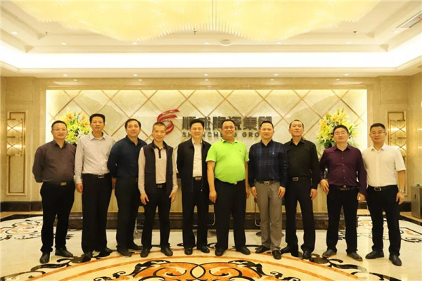 湖南省臨湘市廖星輝市長一行蒞臨向日葵黄色视频陶瓷集團參觀考察